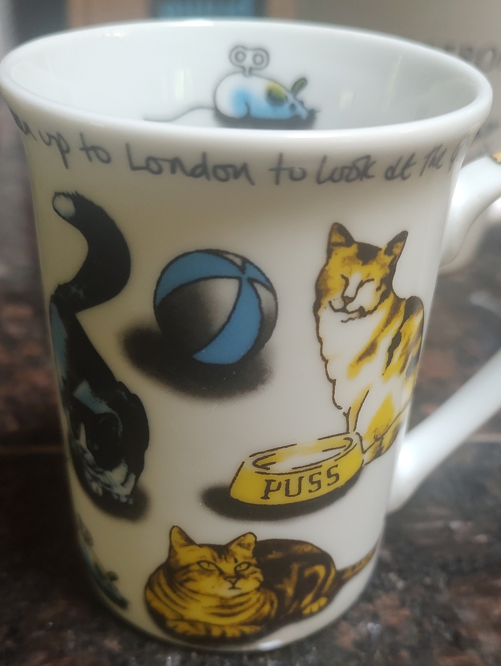 Cat-Print Ceramic Mug in White and Yellow - Unknown Brand